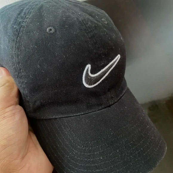 Nike cap - Picture 2 of 5